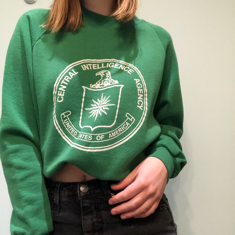 Vintigae CIA sweater